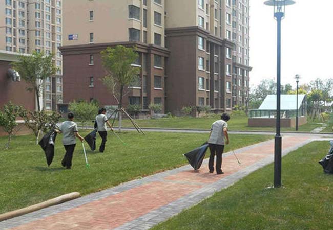 小區(qū)保潔服務